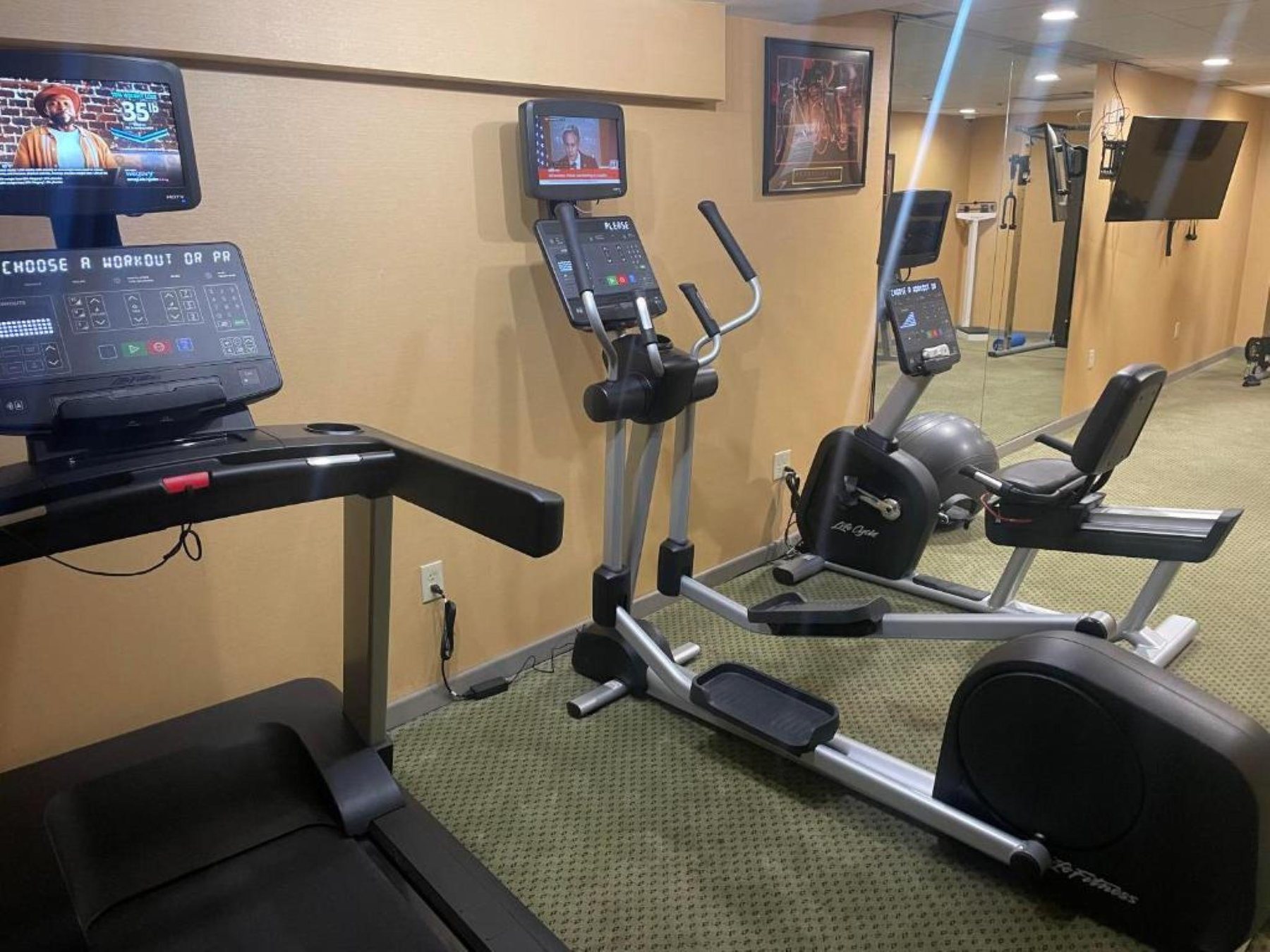 Fitness center at Holiday Inn Express Cleveland Downtown