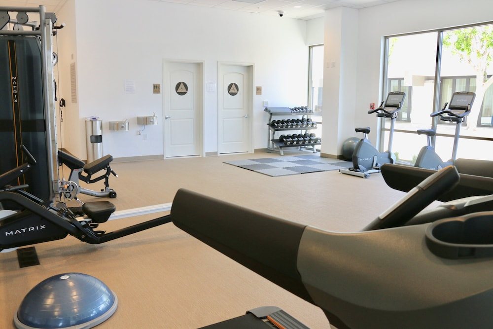 Fitness center at Staybridge Suites Long Beach Airport