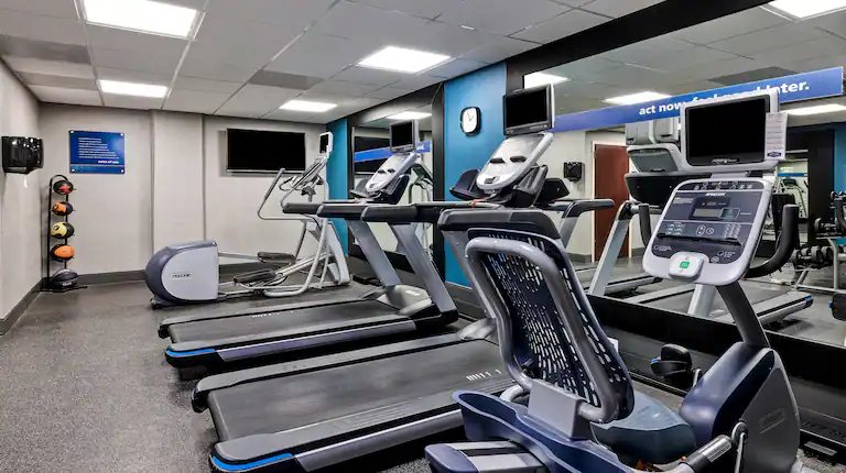 Fitness center at Hampton Inn San Antonio-Downtown